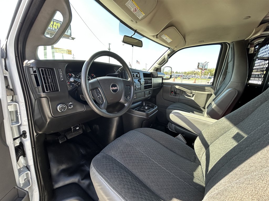 2020 GMC Savana Cargo Work Van - Photo 8