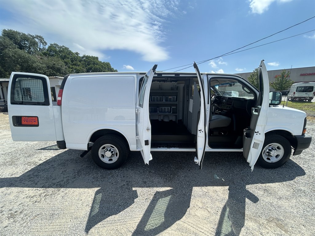 2017 Chevrolet Express Cargo Work Van - Photo 12