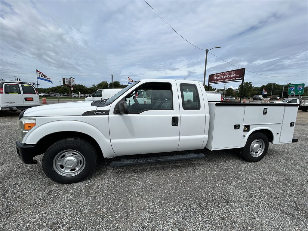 2016 Ford F-250 XL SuperCab 8' Box's photo